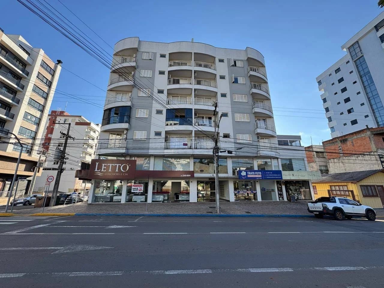 Apartamento 3 Dorms à Venda no Centro de Marau RS