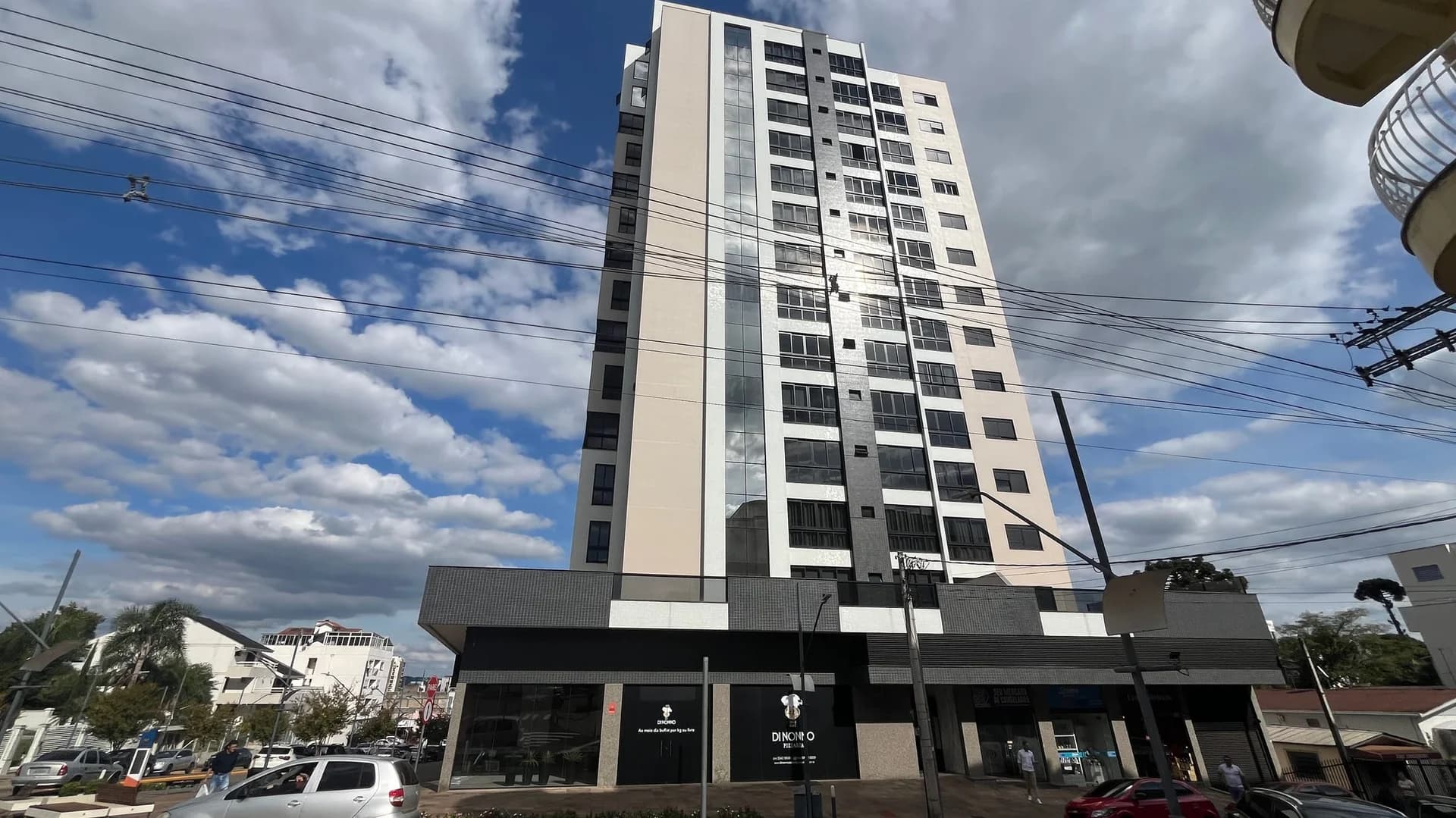 Apartamento 3 Dorms à Venda no Centro de Marau RS