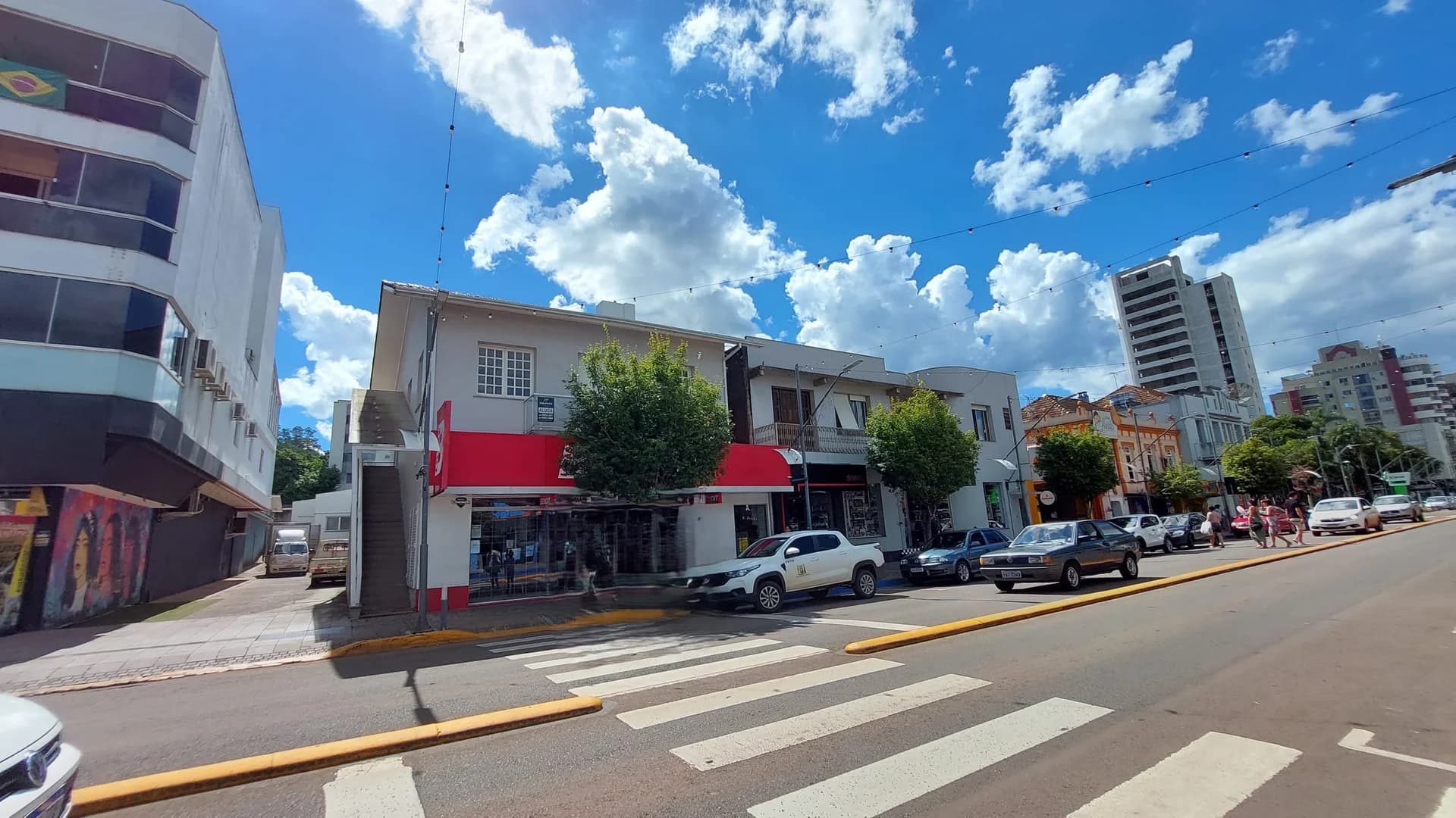 Sala Comercial 120m² para Alugar no Centro de Marau