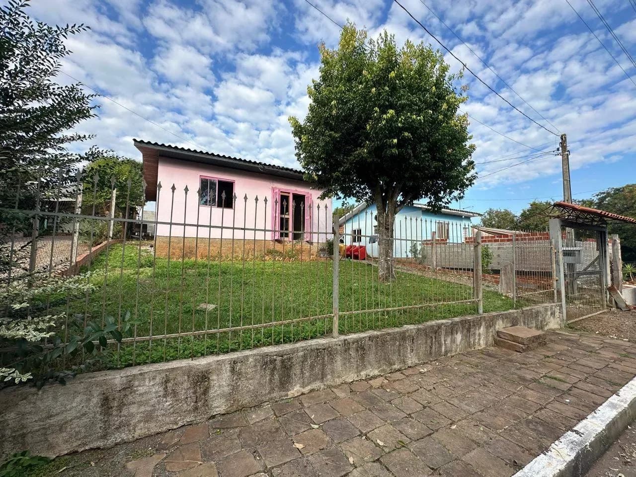 Casa à Venda em Santa Lúcia, Vila Maria - RS