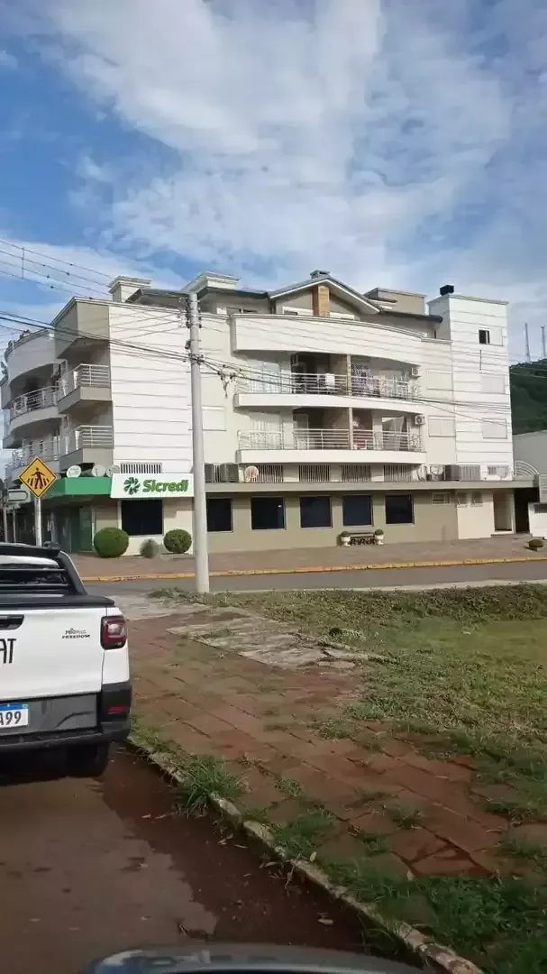 Apartamento 234m² à Venda em Vila Maria RS