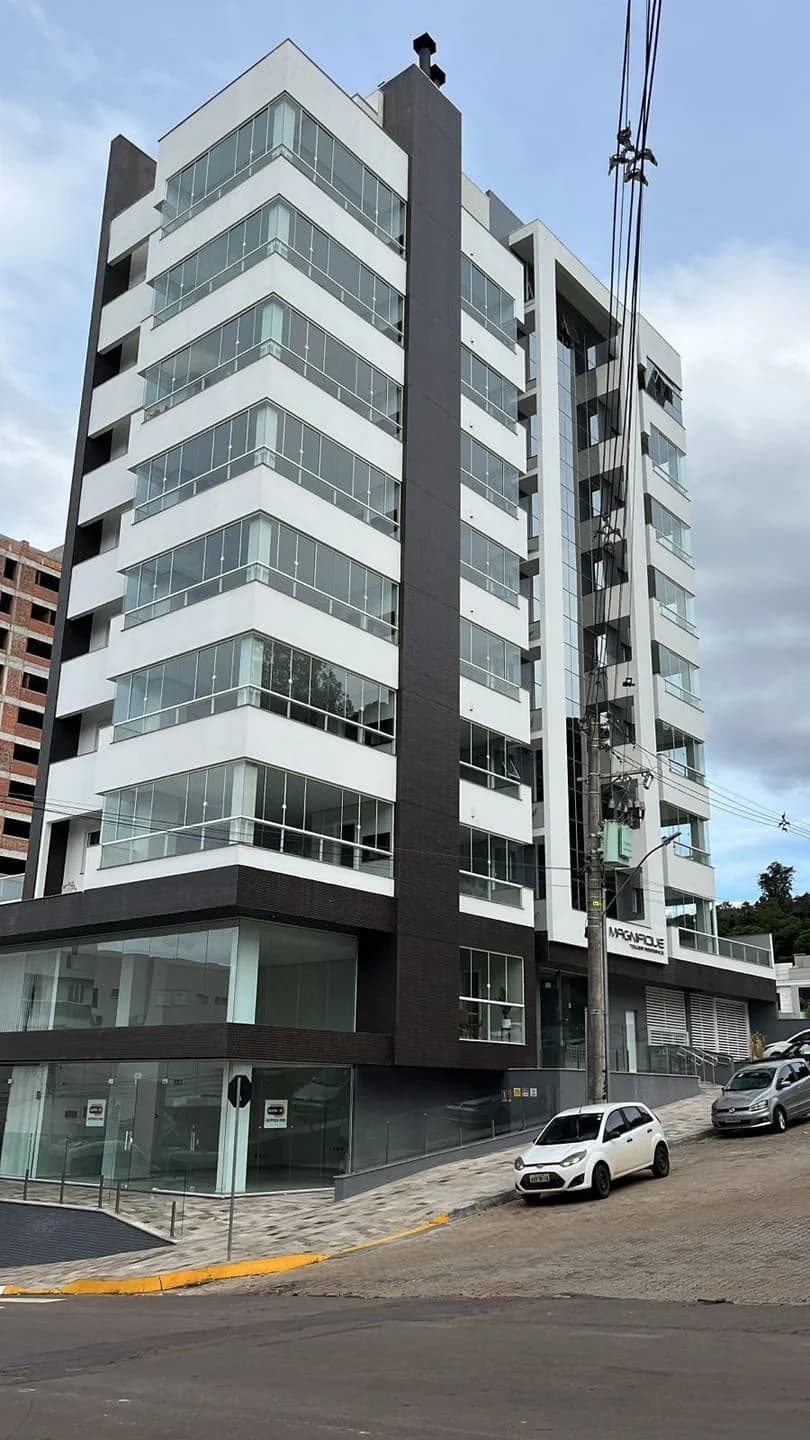 Apartamento 3 Dorm. à Venda no Centro de Marau/RS
