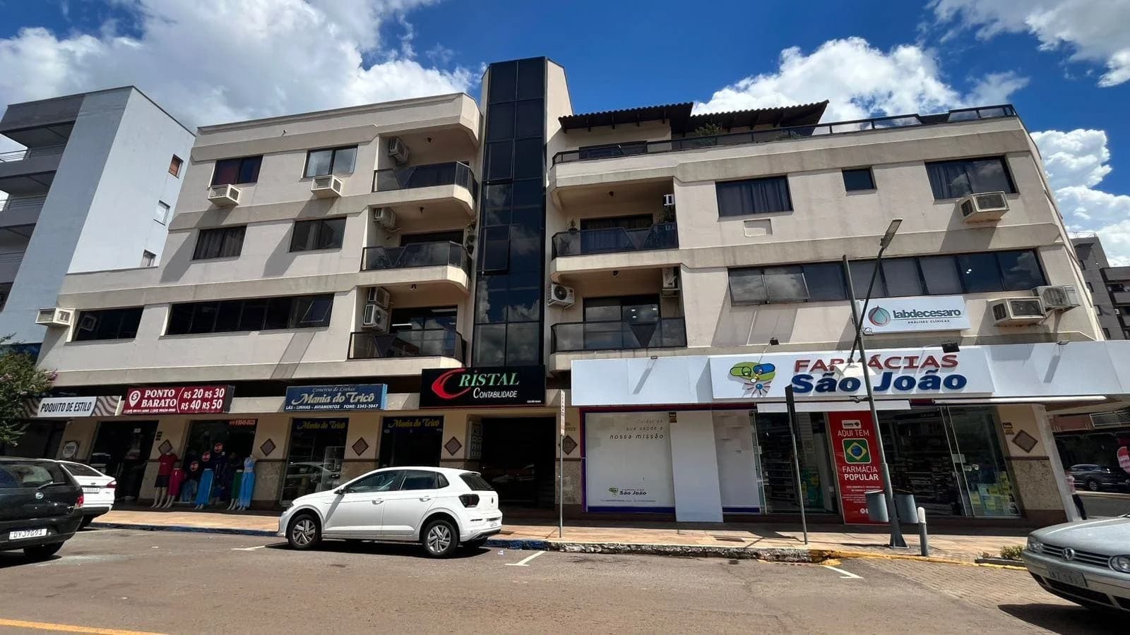 Apartamento 3 Dorm. para Alugar no Centro de Marau
