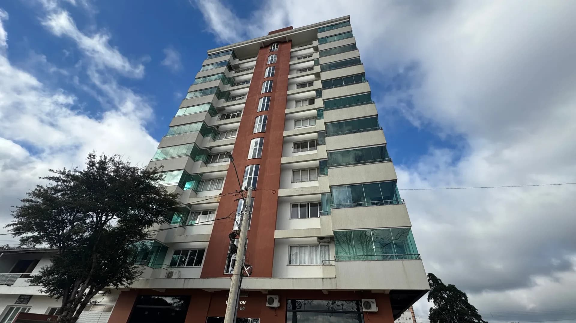 Apartamento 3 Dorms à Venda no Centro de Marau RS