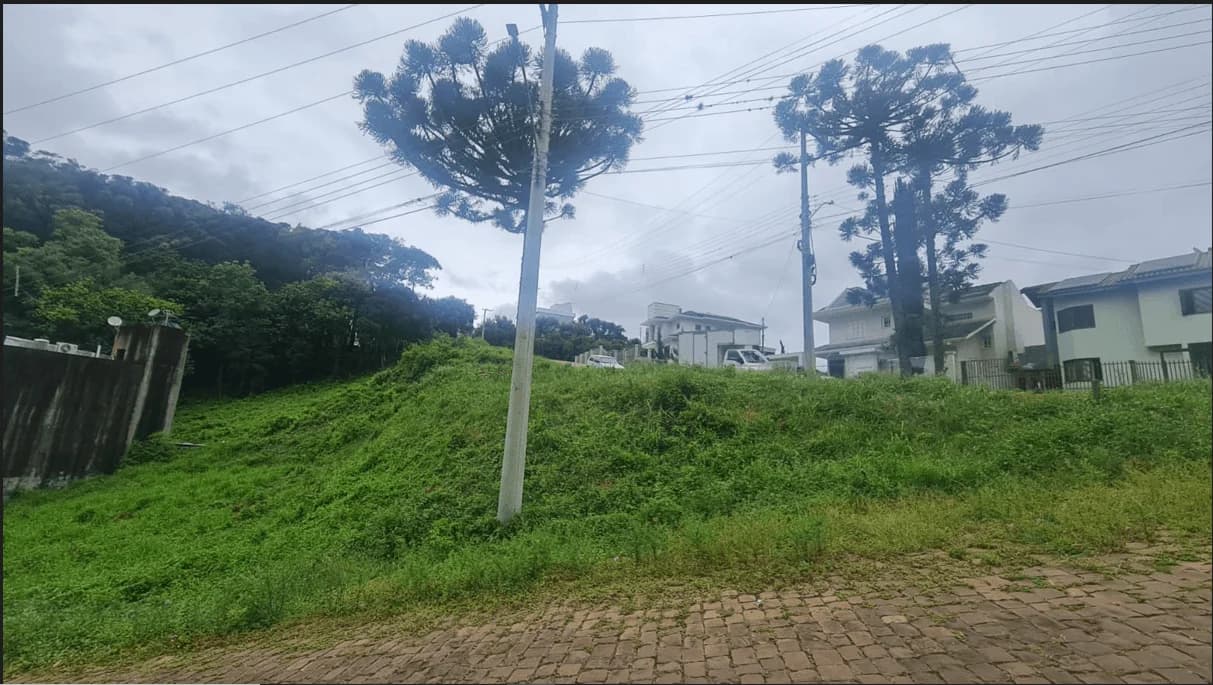Terreno 686m² à Venda no Centro de Marau RS
